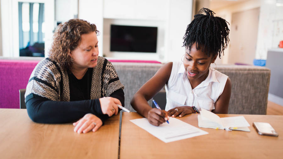 Social services youth worker jobs